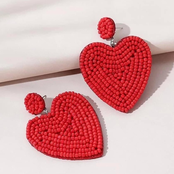 Jewelry - Red Seed Bead Heart Dangle Earrings